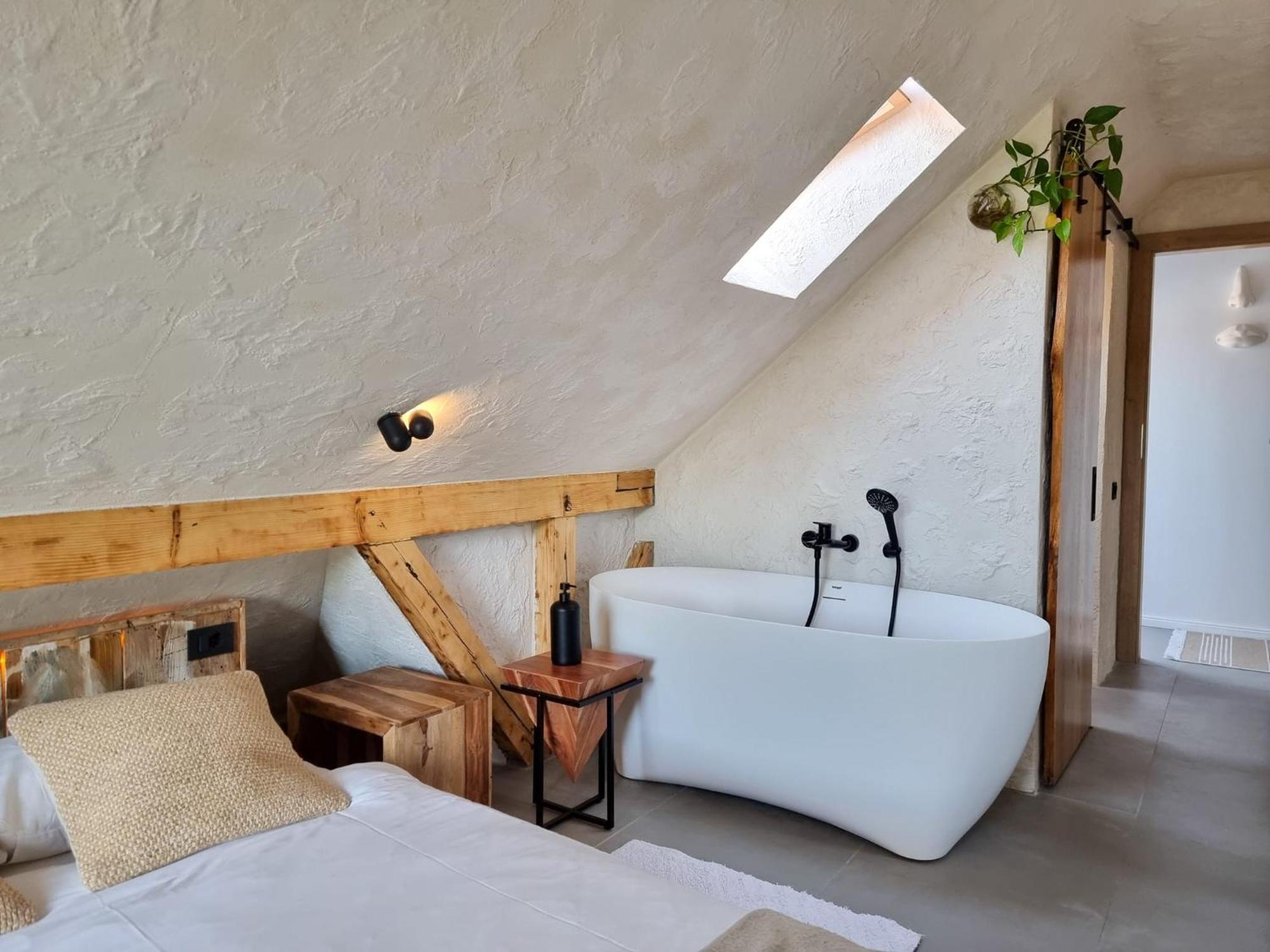 Shard Boutique Hotel-Adult Only Braşov Exteriör bild