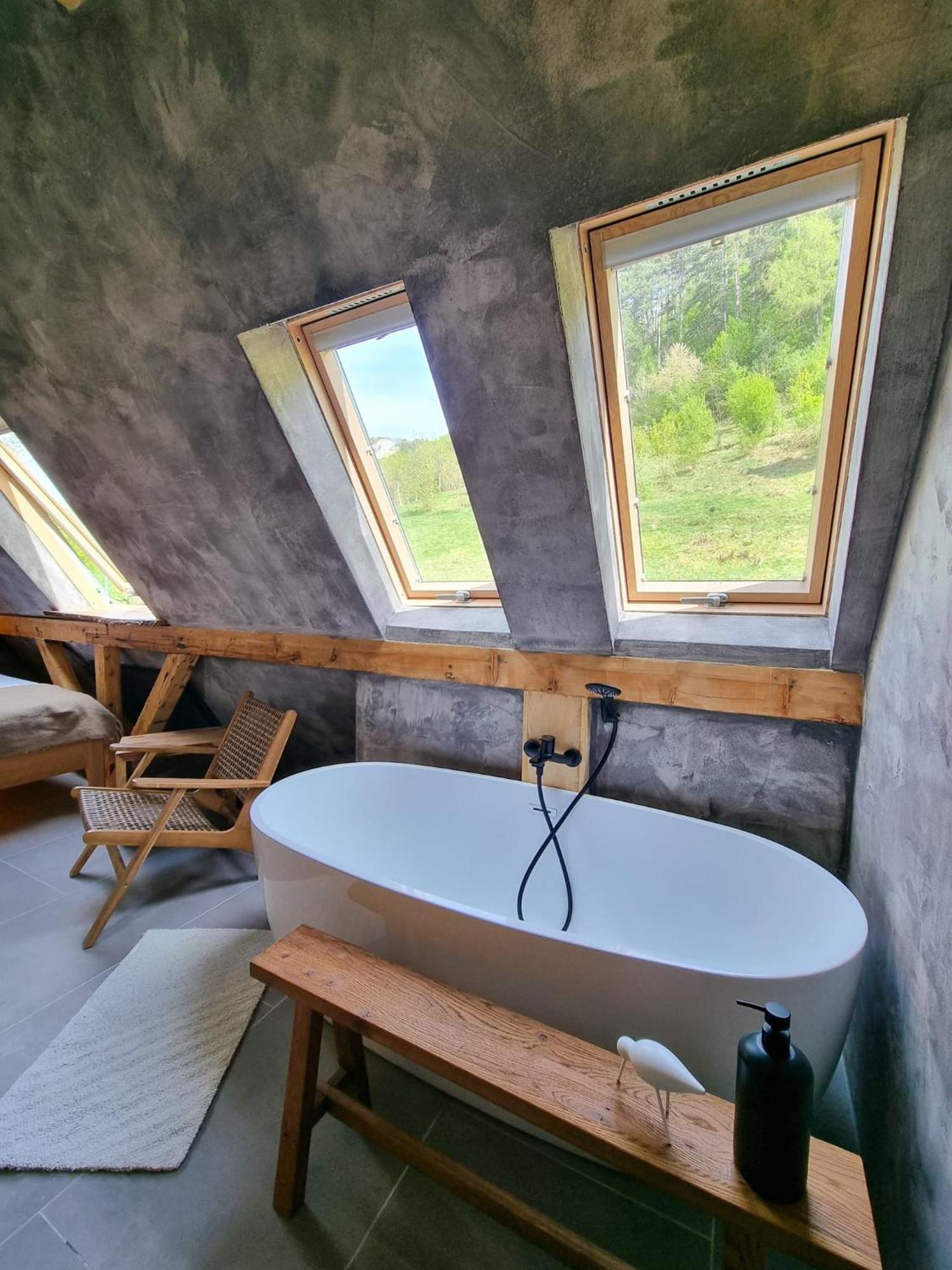 Shard Boutique Hotel-Adult Only Braşov Exteriör bild